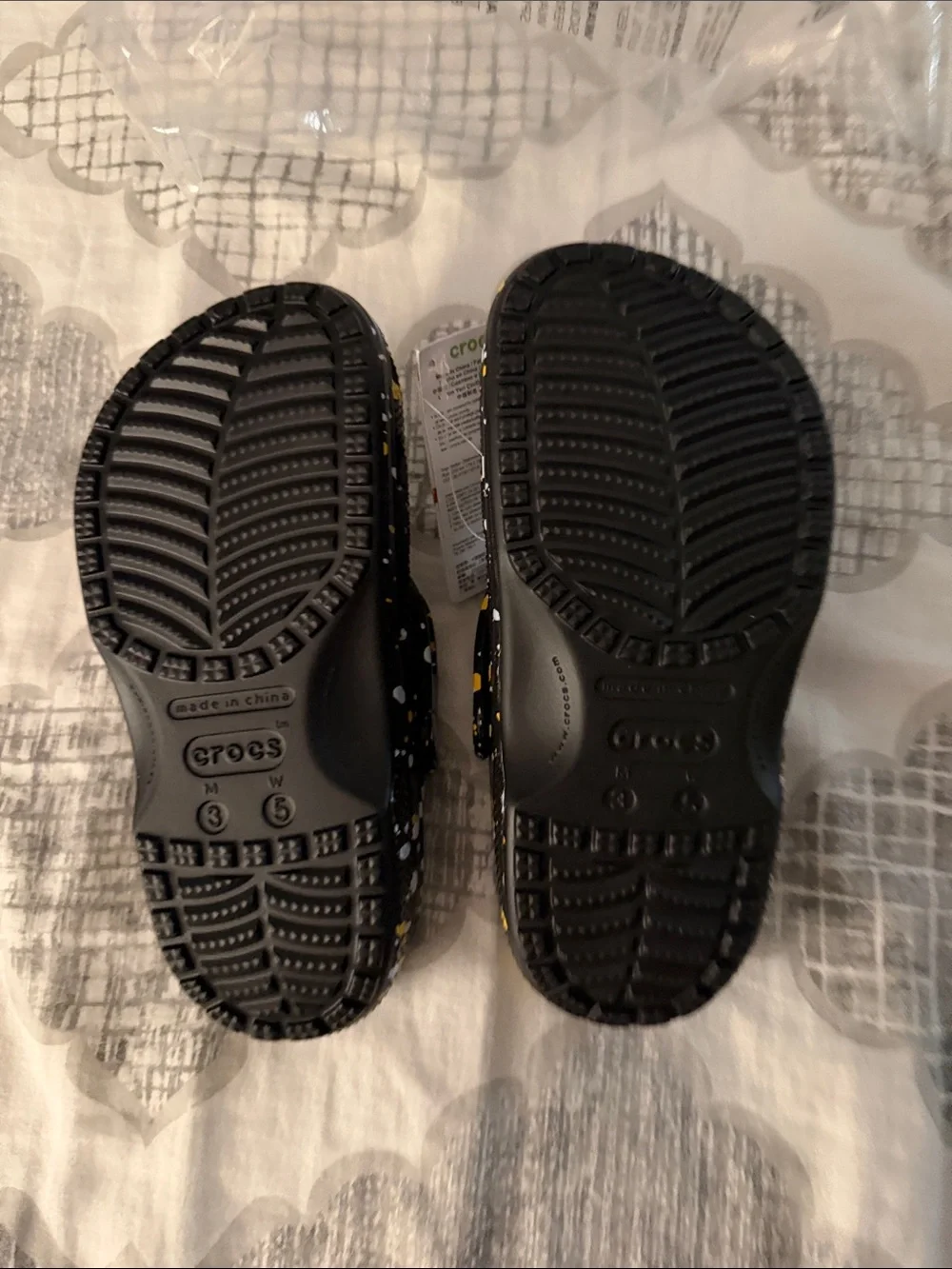 CROCS Black with Yellow & White Splash Kids Legends FC Crocs